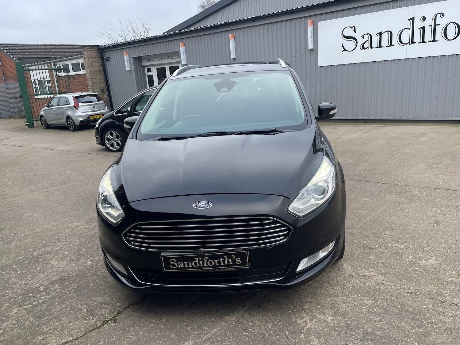 Used Ford Galaxy 2018 for sale - 77810329: Photo 80