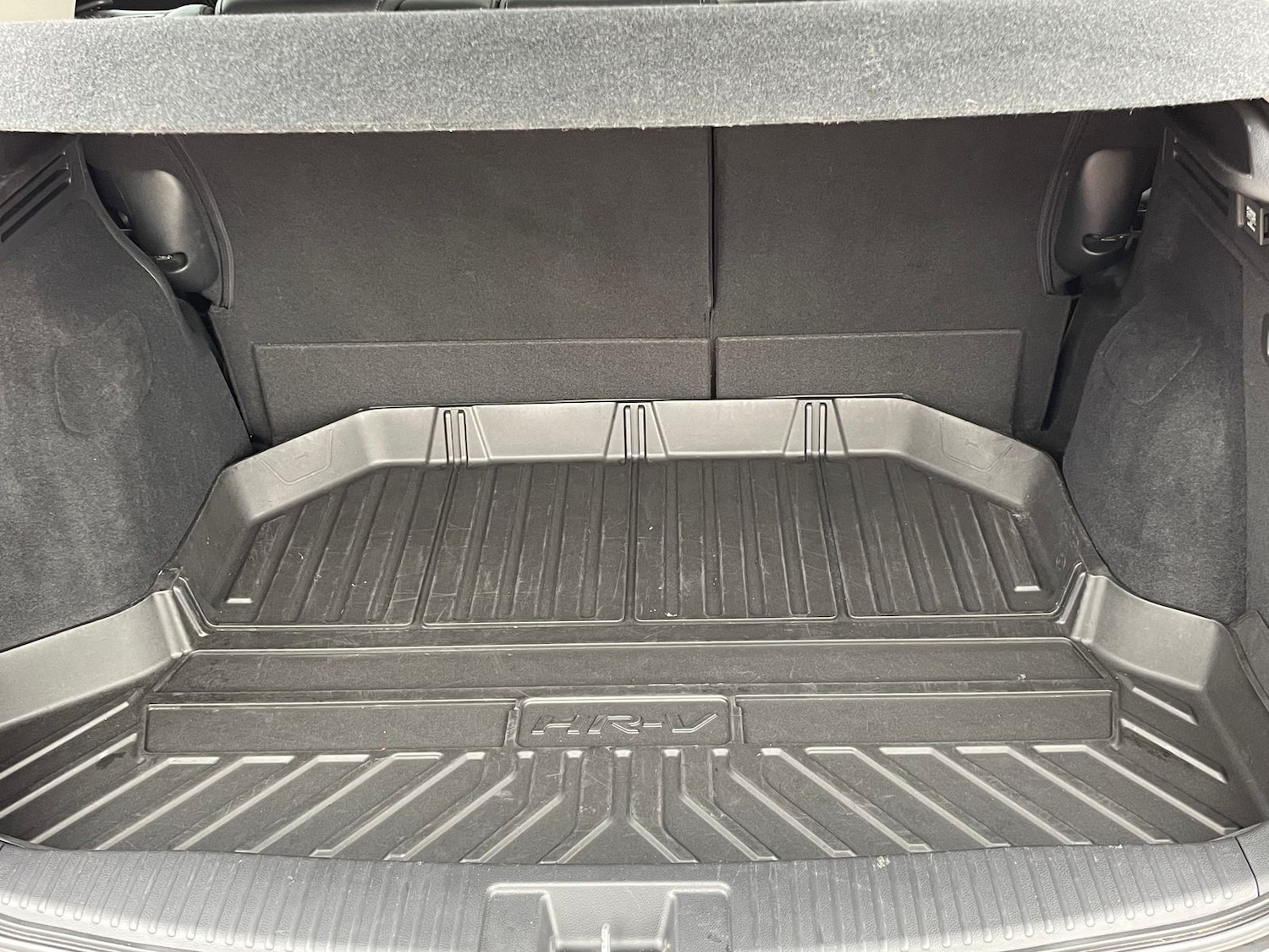 Used Honda HR-V 2017 for sale - 76086570: Photo 12