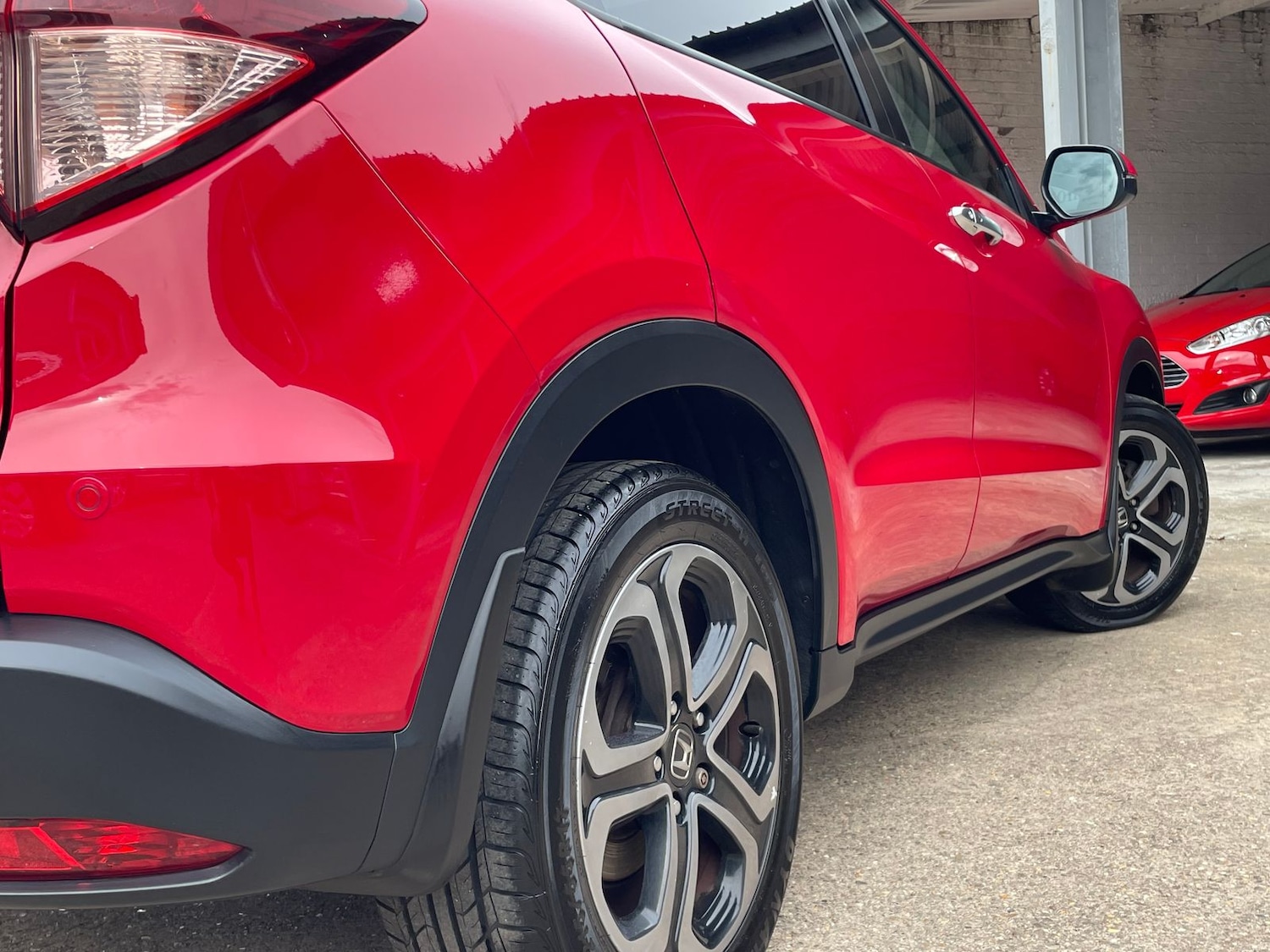 Used Honda HR-V 2017 for sale - 76086570: Photo 25