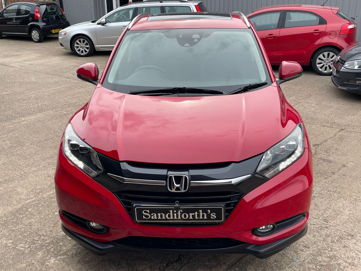 Used Honda HR-V 2017 for sale - 76086570: Photo 27