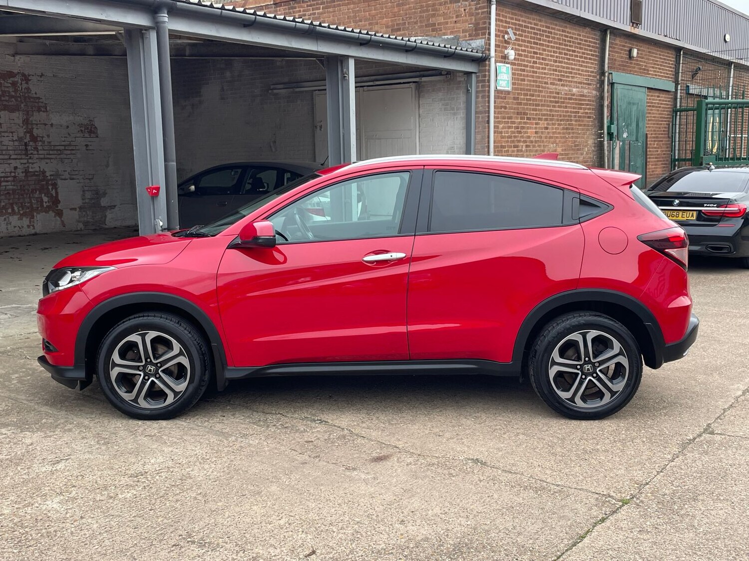 Used Honda HR-V 2017 for sale - 76086570: Photo 28