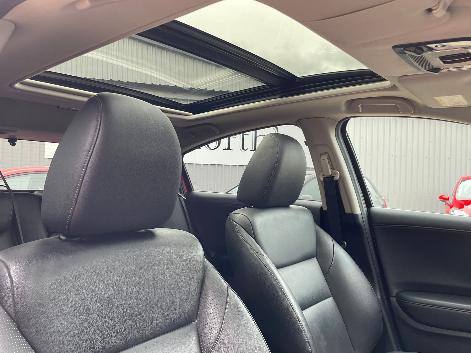 Used Honda HR-V 2017 for sale - 76086570: Photo 32