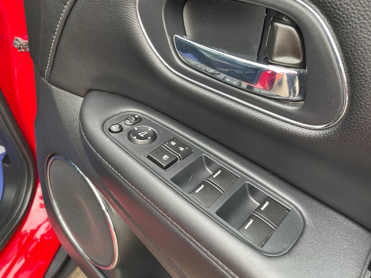 Used Honda HR-V 2017 for sale - 76086570: Photo 33