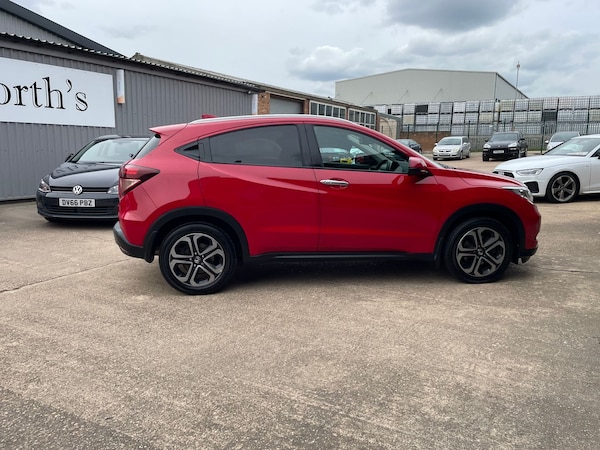 Used Honda HR-V 2017 for sale - 76086570: Photo 46