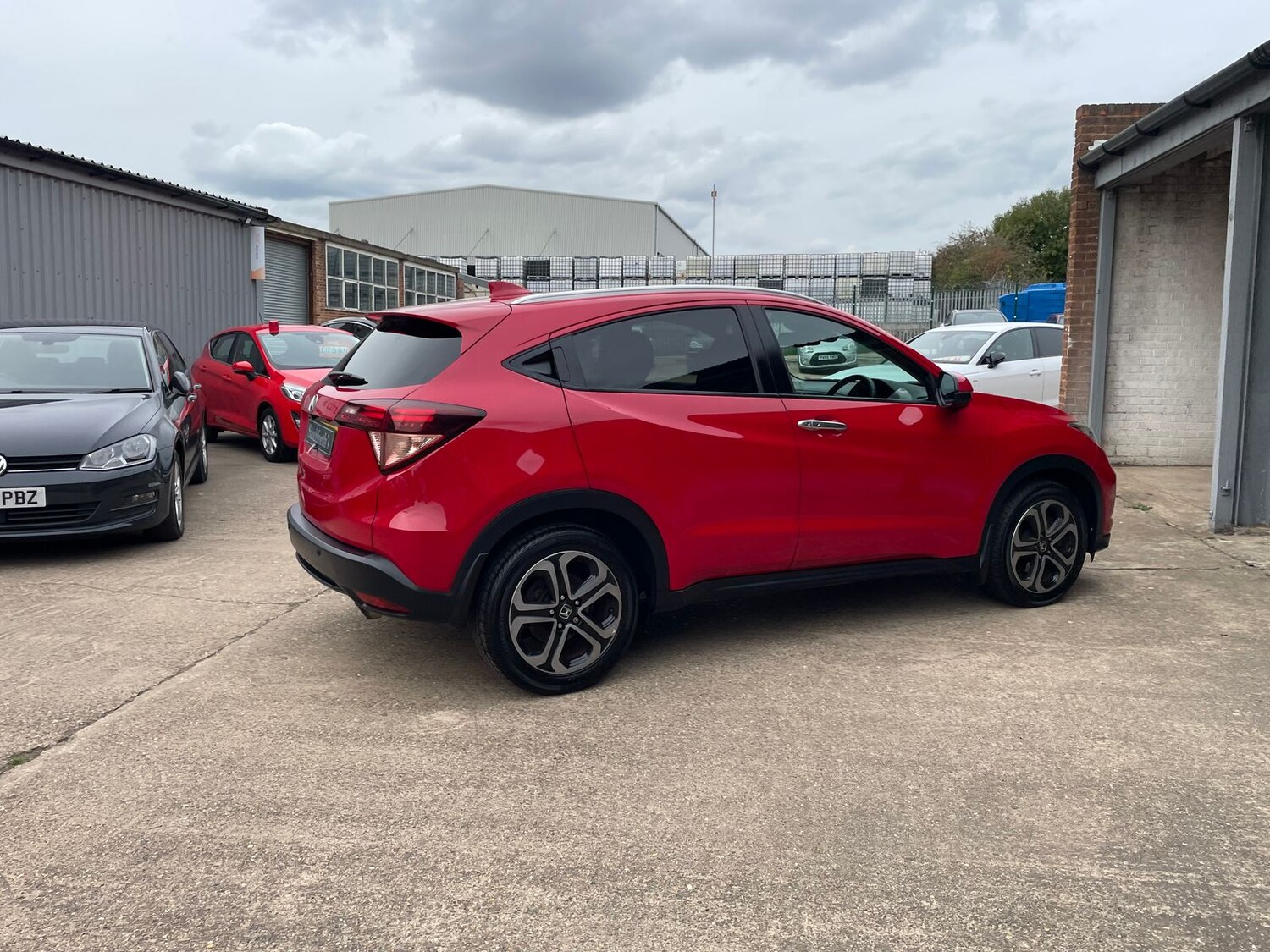 Used Honda HR-V 2017 for sale - 76086570: Photo 49