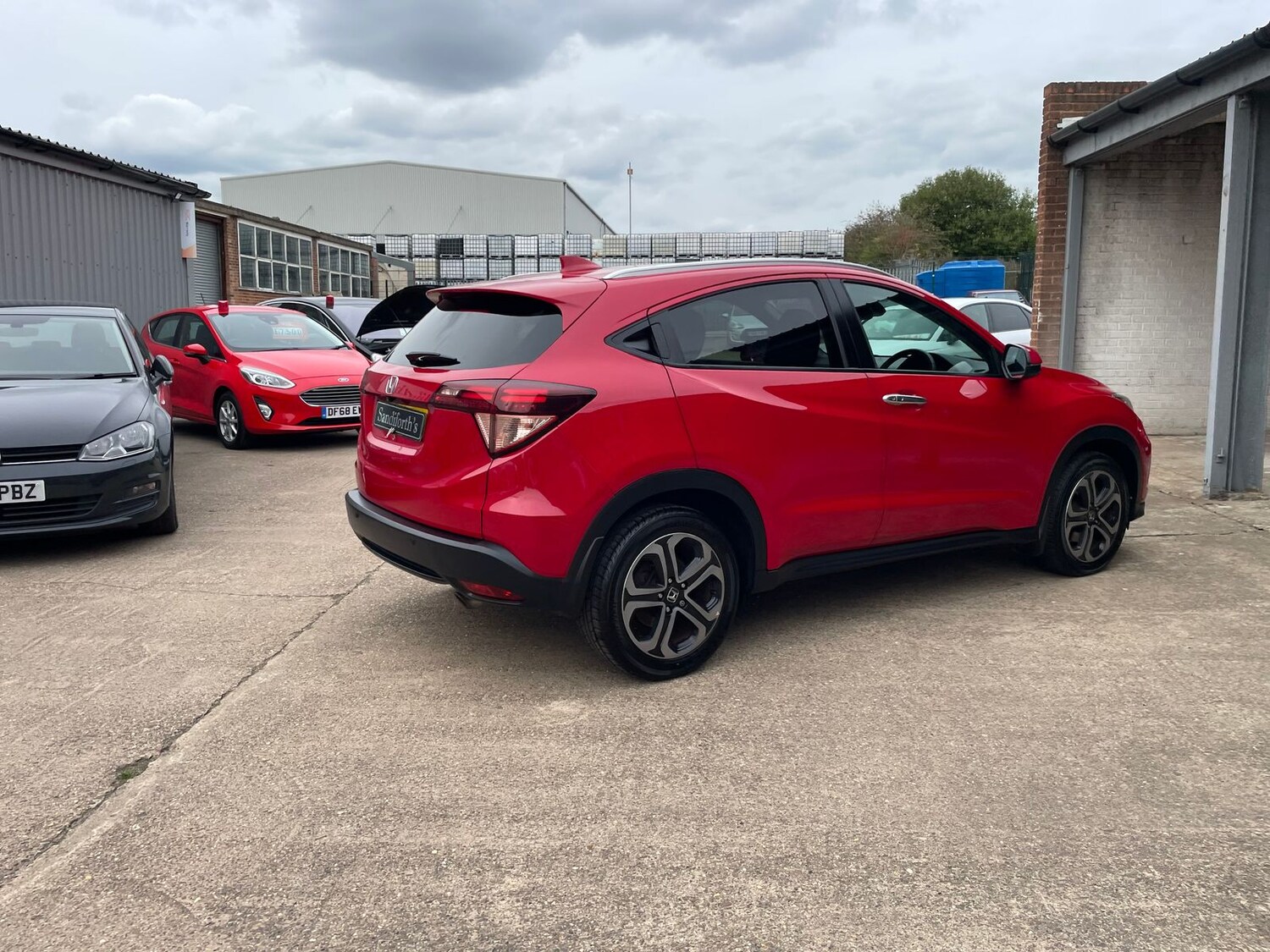 Used Honda HR-V 2017 for sale - 76086570: Photo 50