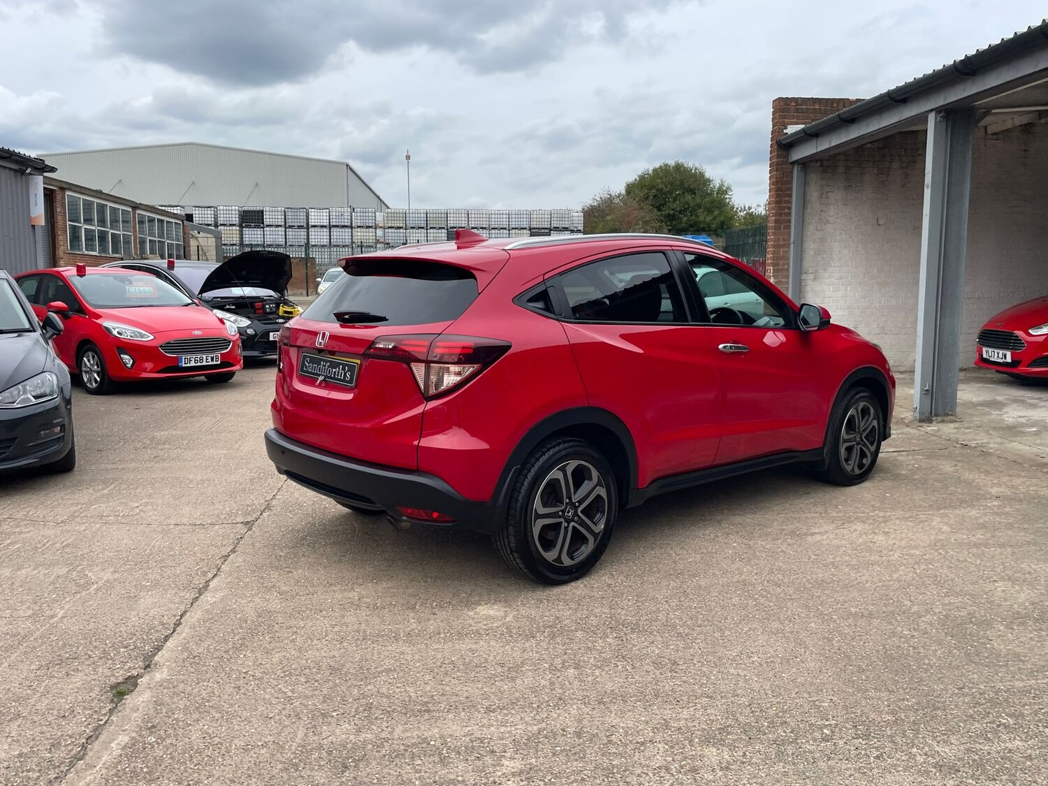 Used Honda HR-V 2017 for sale - 76086570: Photo 51