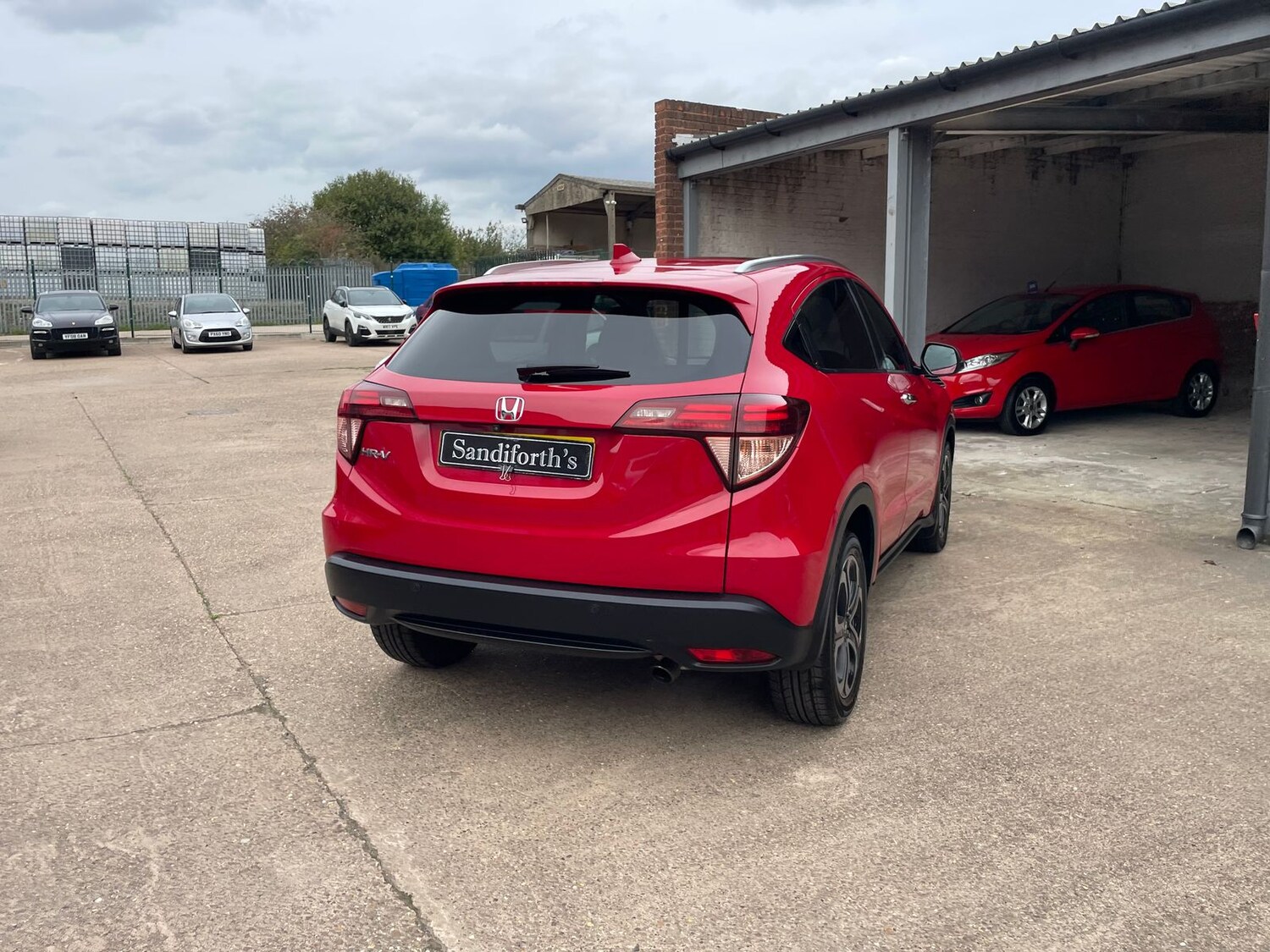 Used Honda HR-V 2017 for sale - 76086570: Photo 54