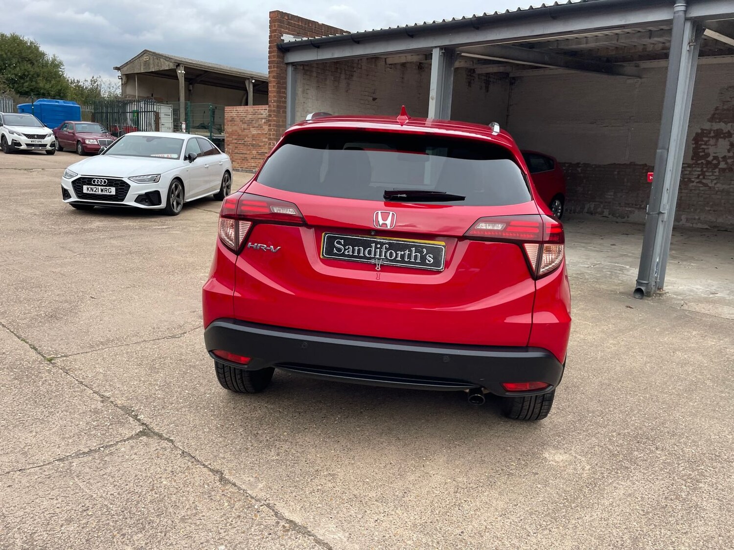 Used Honda HR-V 2017 for sale - 76086570: Photo 56