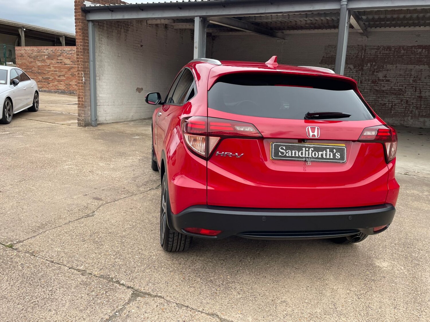 Used Honda HR-V 2017 for sale - 76086570: Photo 58