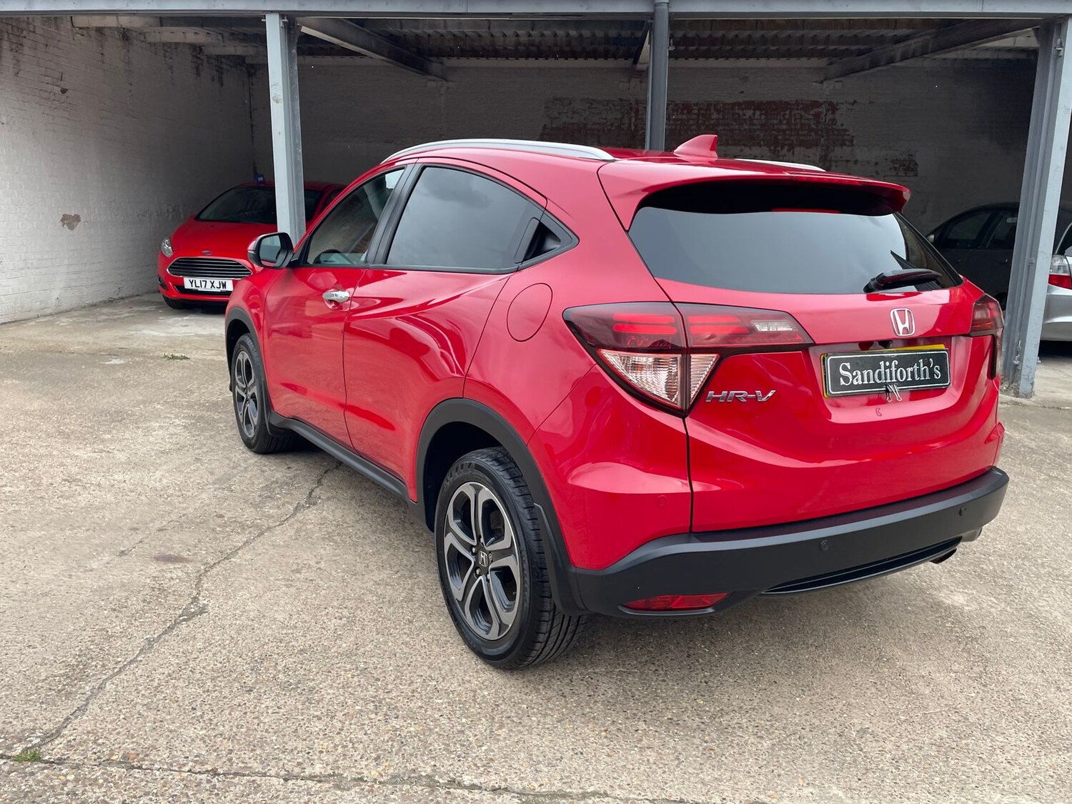 Used Honda HR-V 2017 for sale - 76086570: Photo 60
