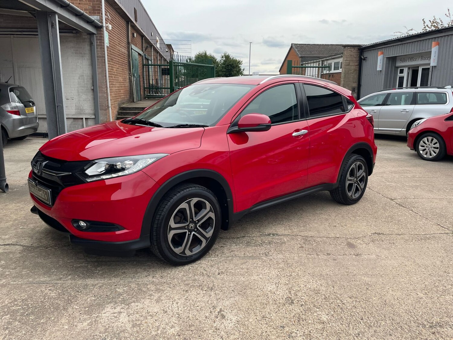 Used Honda HR-V 2017 for sale - 76086570: Photo 69
