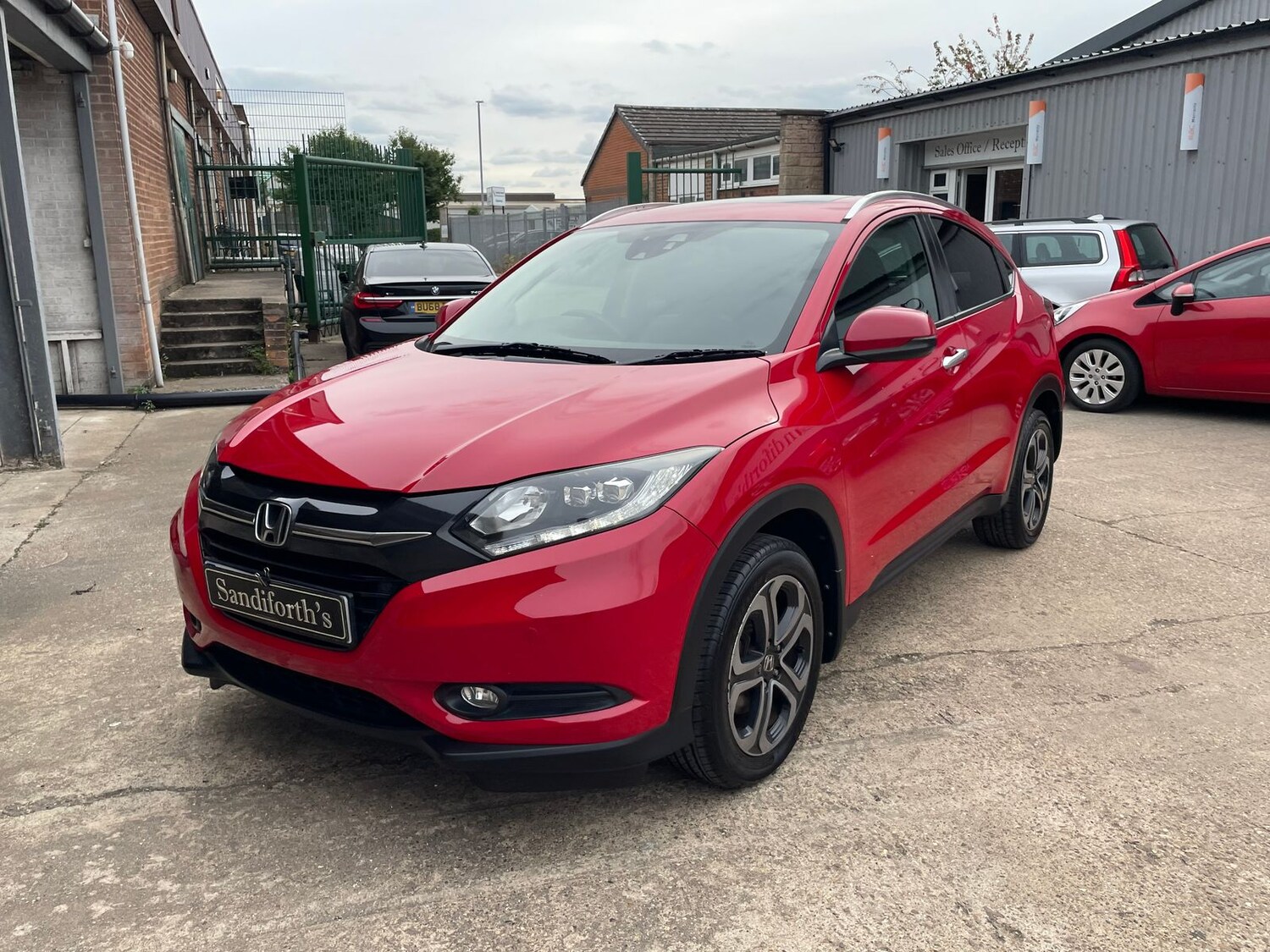 Used Honda HR-V 2017 for sale - 76086570: Photo 71