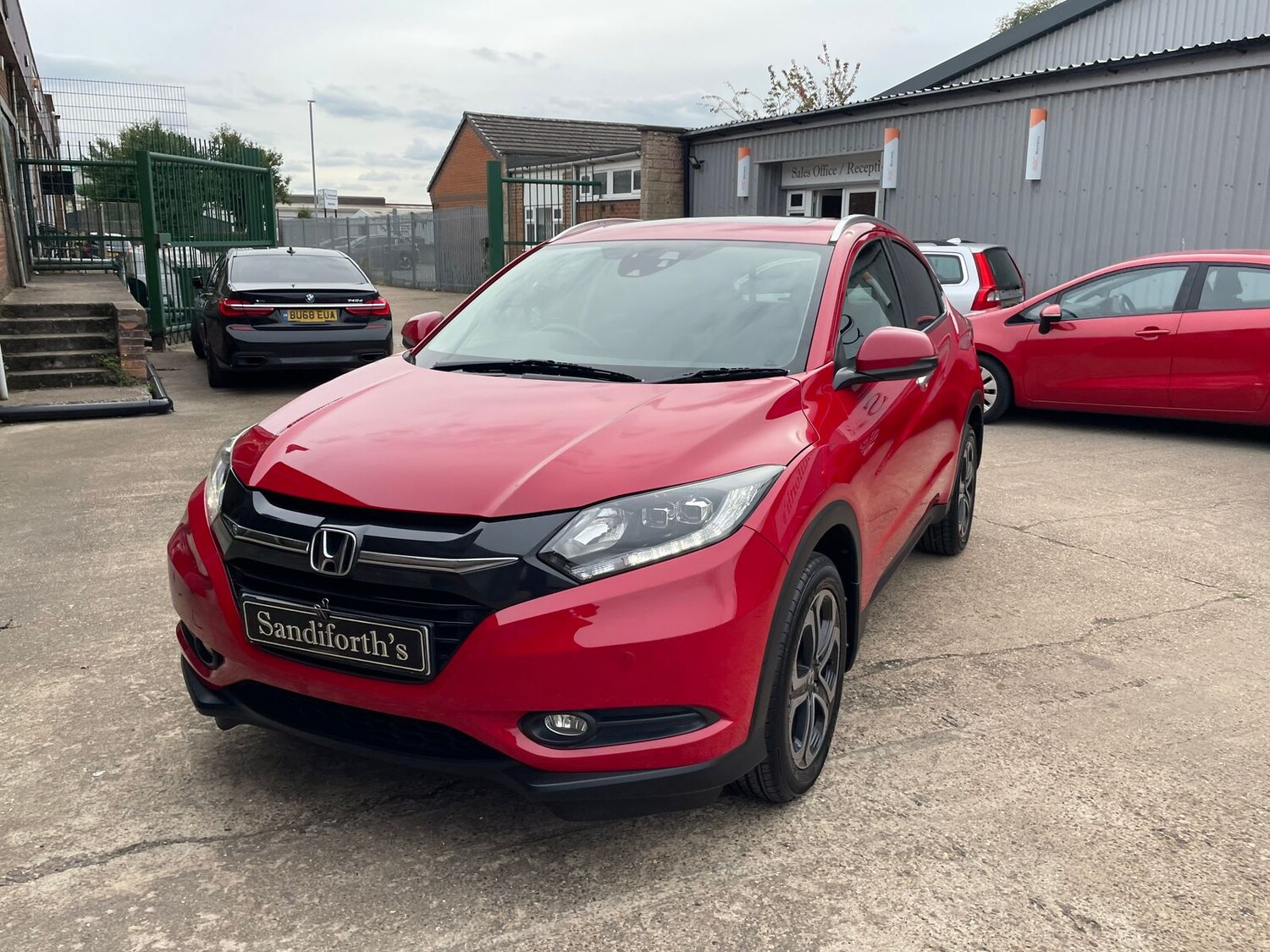 Used Honda HR-V 2017 for sale - 76086570: Photo 72