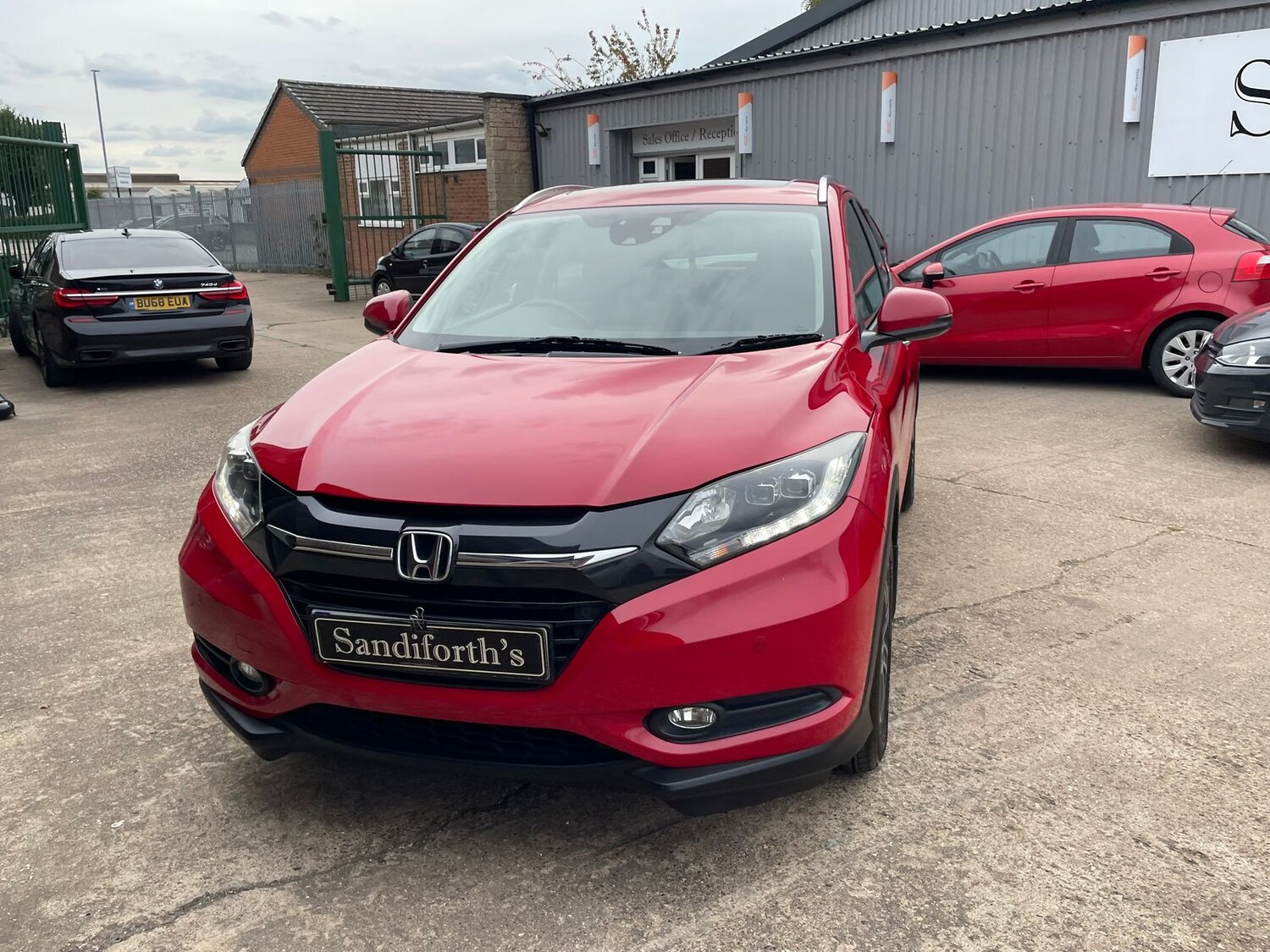 Used Honda HR-V 2017 for sale - 76086570: Photo 73