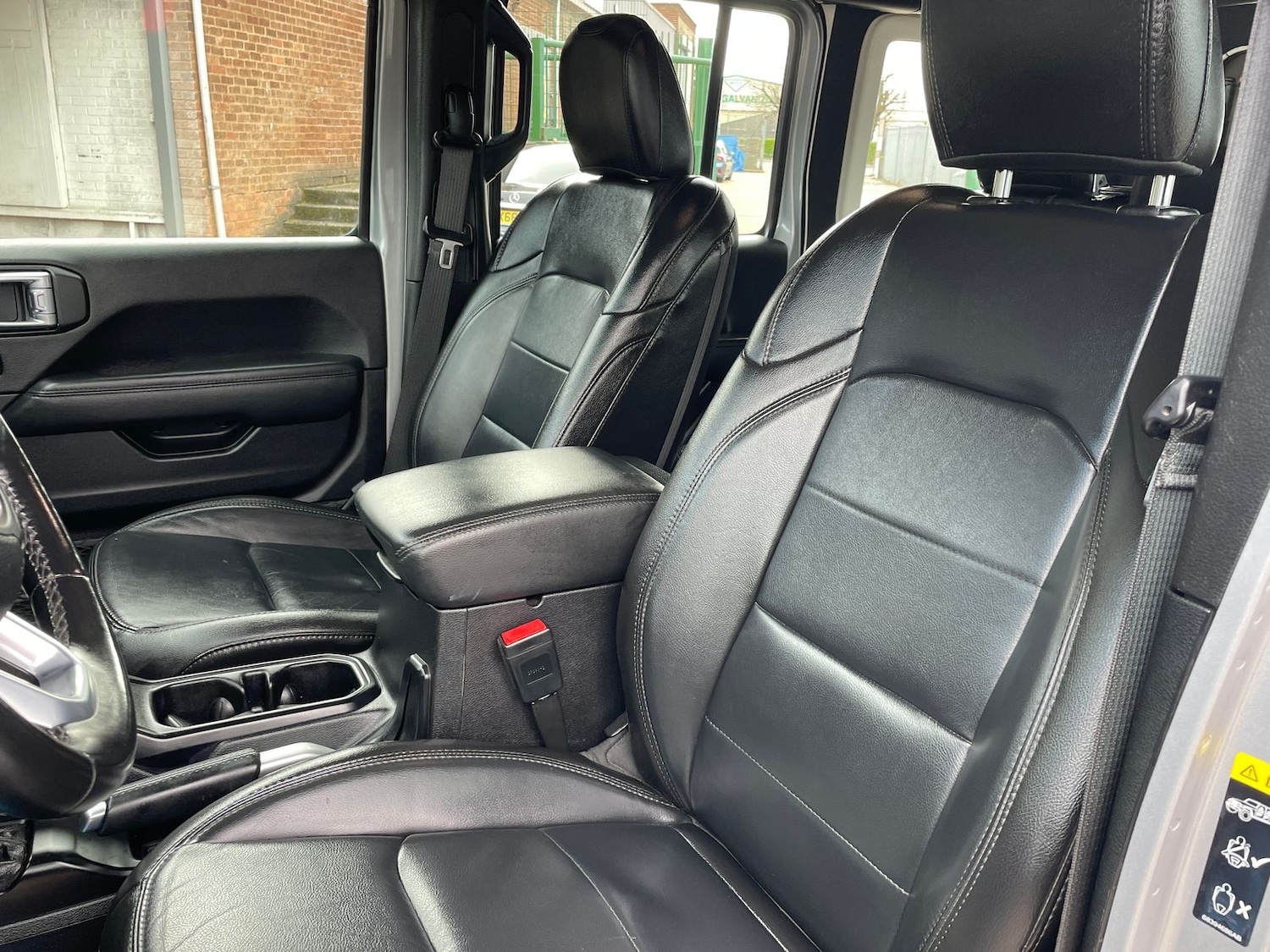 Used Jeep Wrangler 2021 for sale - 78103097: Photo 7