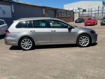Used Volkswagen Golf 2019 for sale - 74714871: Photo