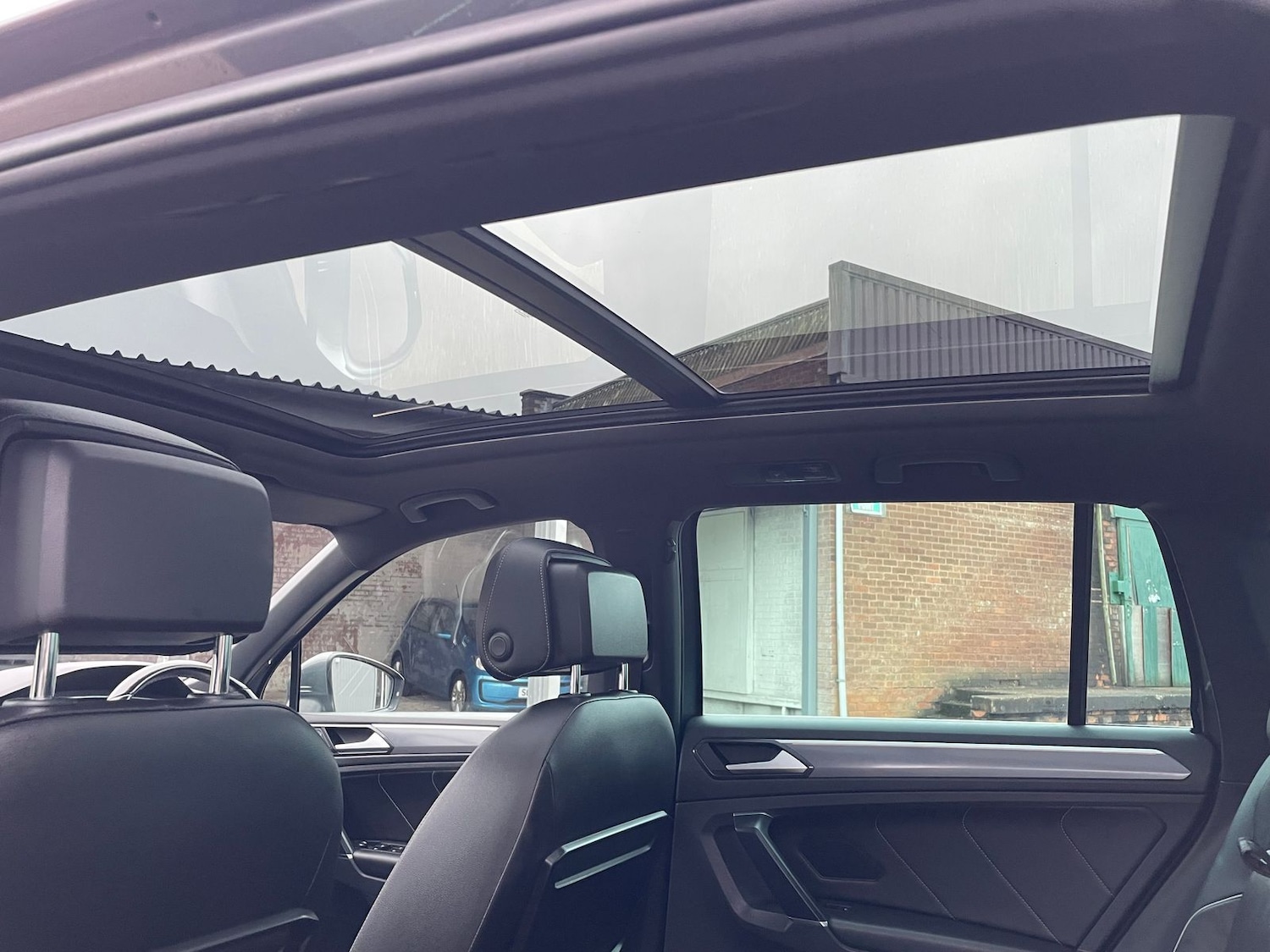 Used Volkswagen Tiguan 2016 for sale - 77405590: Photo 11