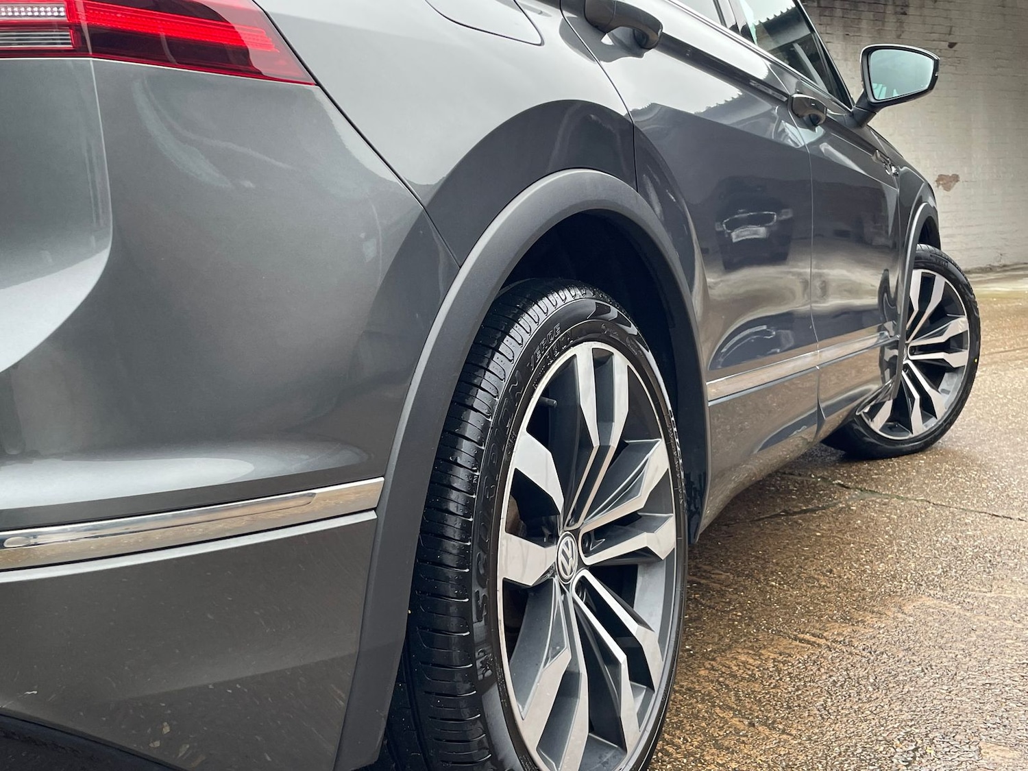 Used Volkswagen Tiguan 2016 for sale - 77405590: Photo 22