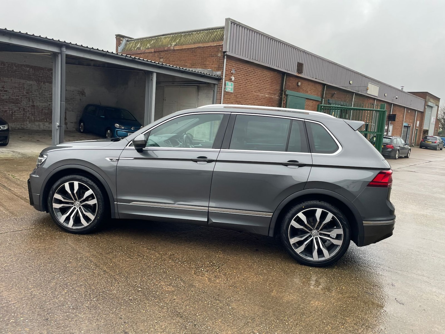 Used Volkswagen Tiguan 2016 for sale - 77405590: Photo 63