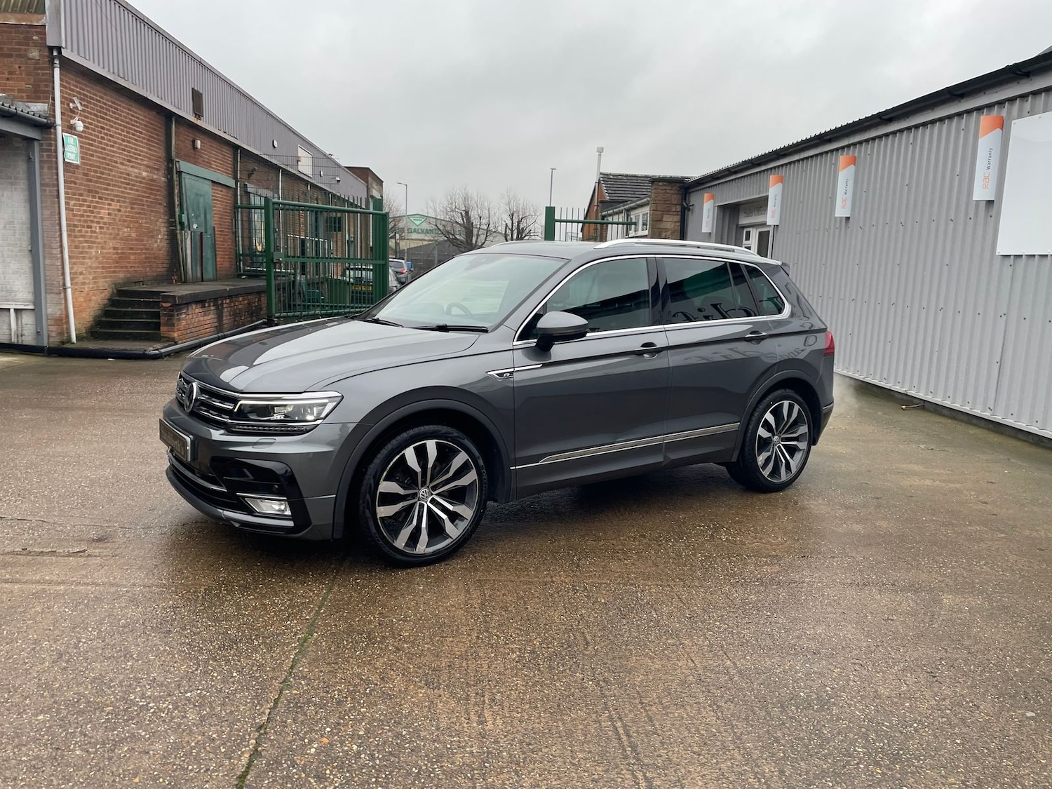 Used Volkswagen Tiguan 2016 for sale - 77405590: Photo 69
