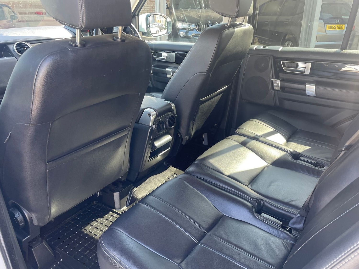 Vehicle 29