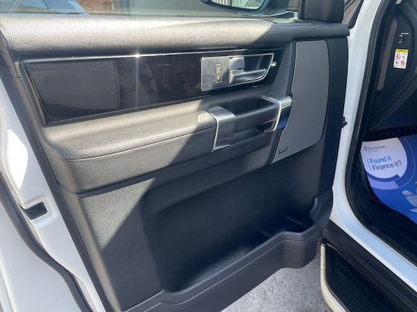 Used Land Rover Discovery 4 2014 for sale - 75163198: Photo 31