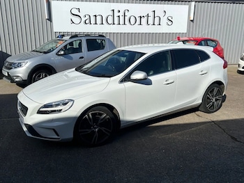Used Volvo V40 2018 for sale - 78236027: Photo