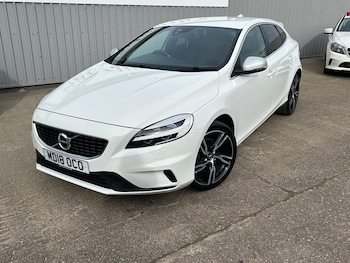 Used Volvo V40 2018 for sale - 78236027: Photo