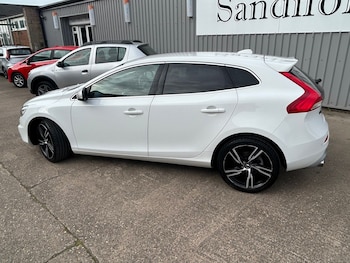 Used Volvo V40 2018 for sale - 78236027: Photo