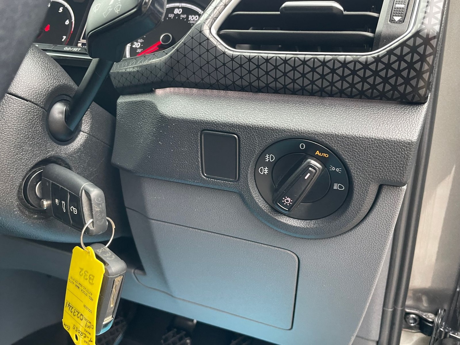 Used Volkswagen T-Cross 2019 for sale - 78059419: Photo 29