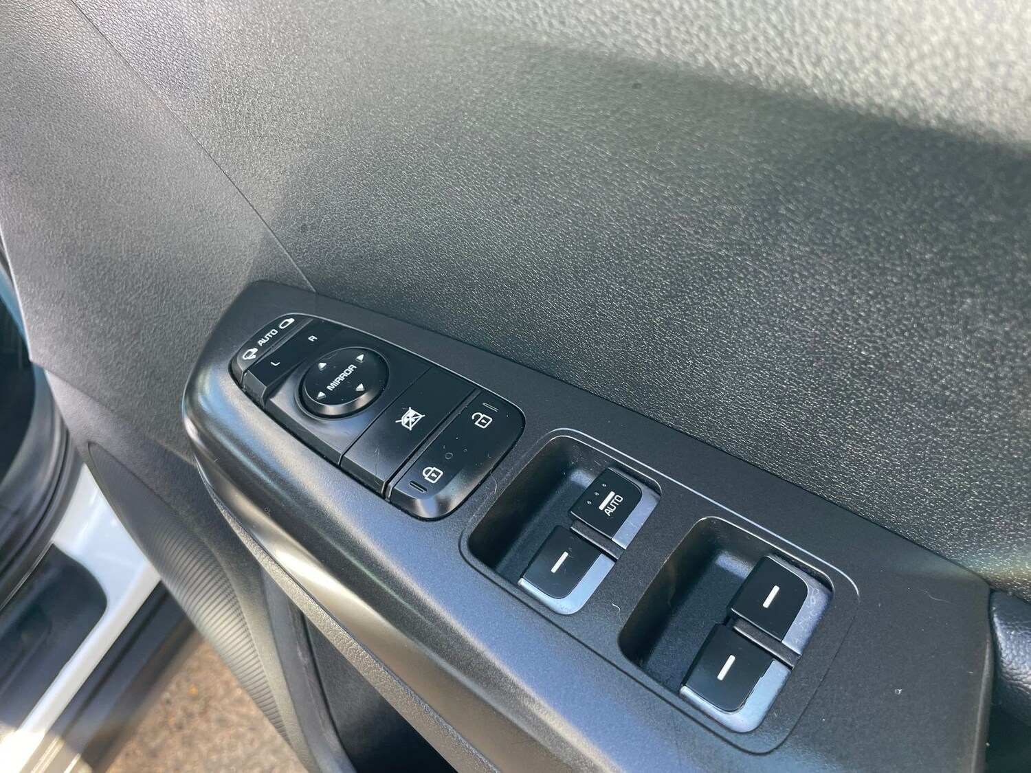 Used Kia Sportage 2017 for sale - 77841699: Photo 28