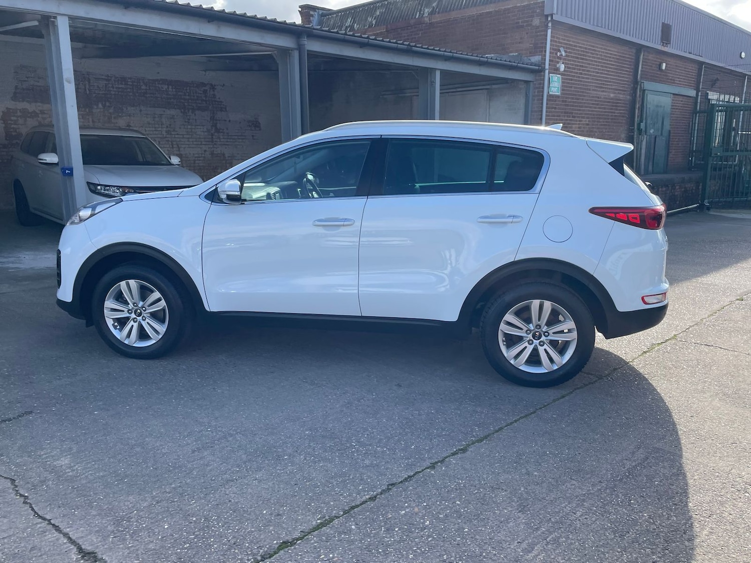 Used Kia Sportage 2017 for sale - 77841699: Photo 59