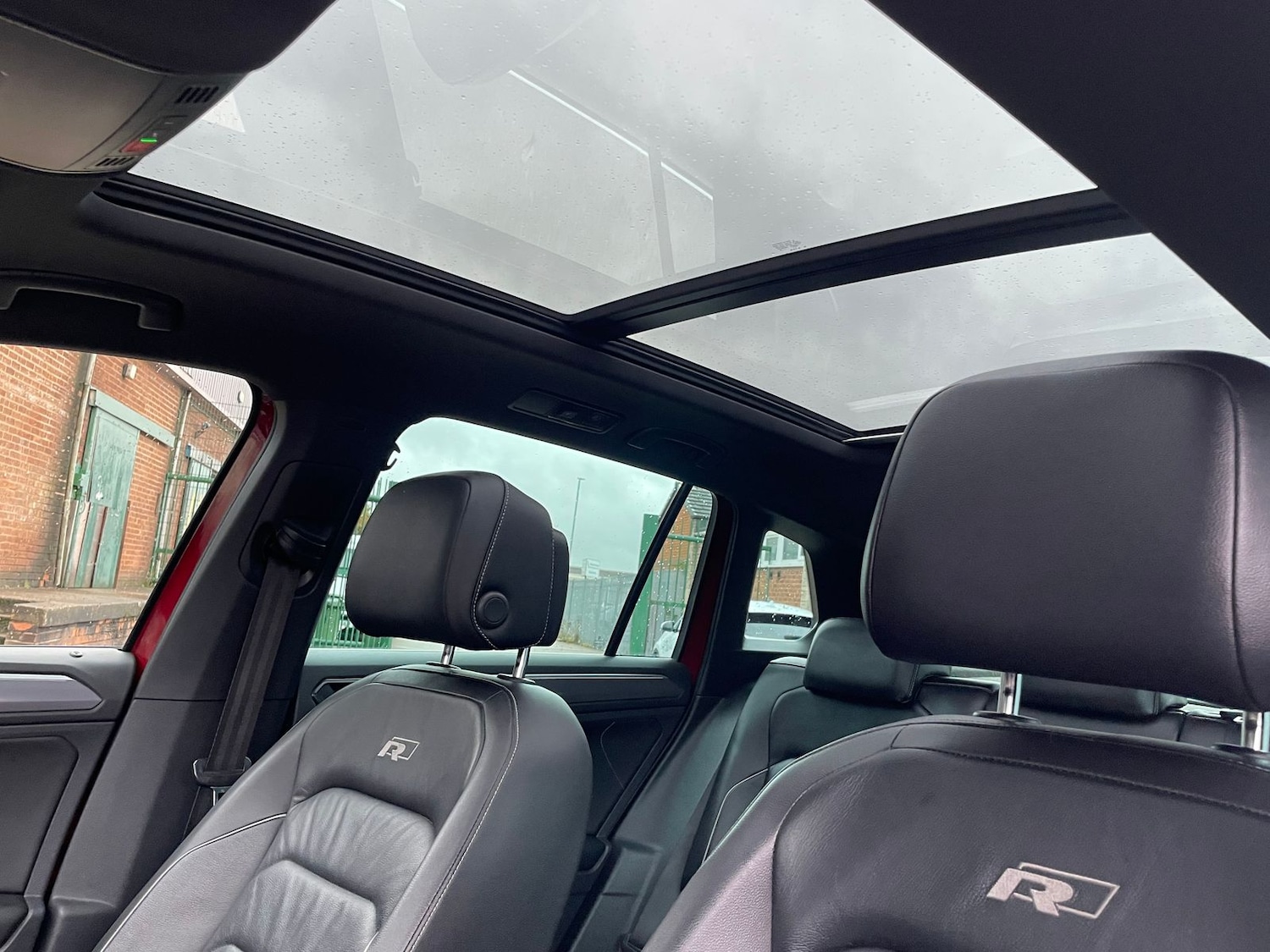 Used Volkswagen Tiguan 2018 for sale - 76543135: Photo 12