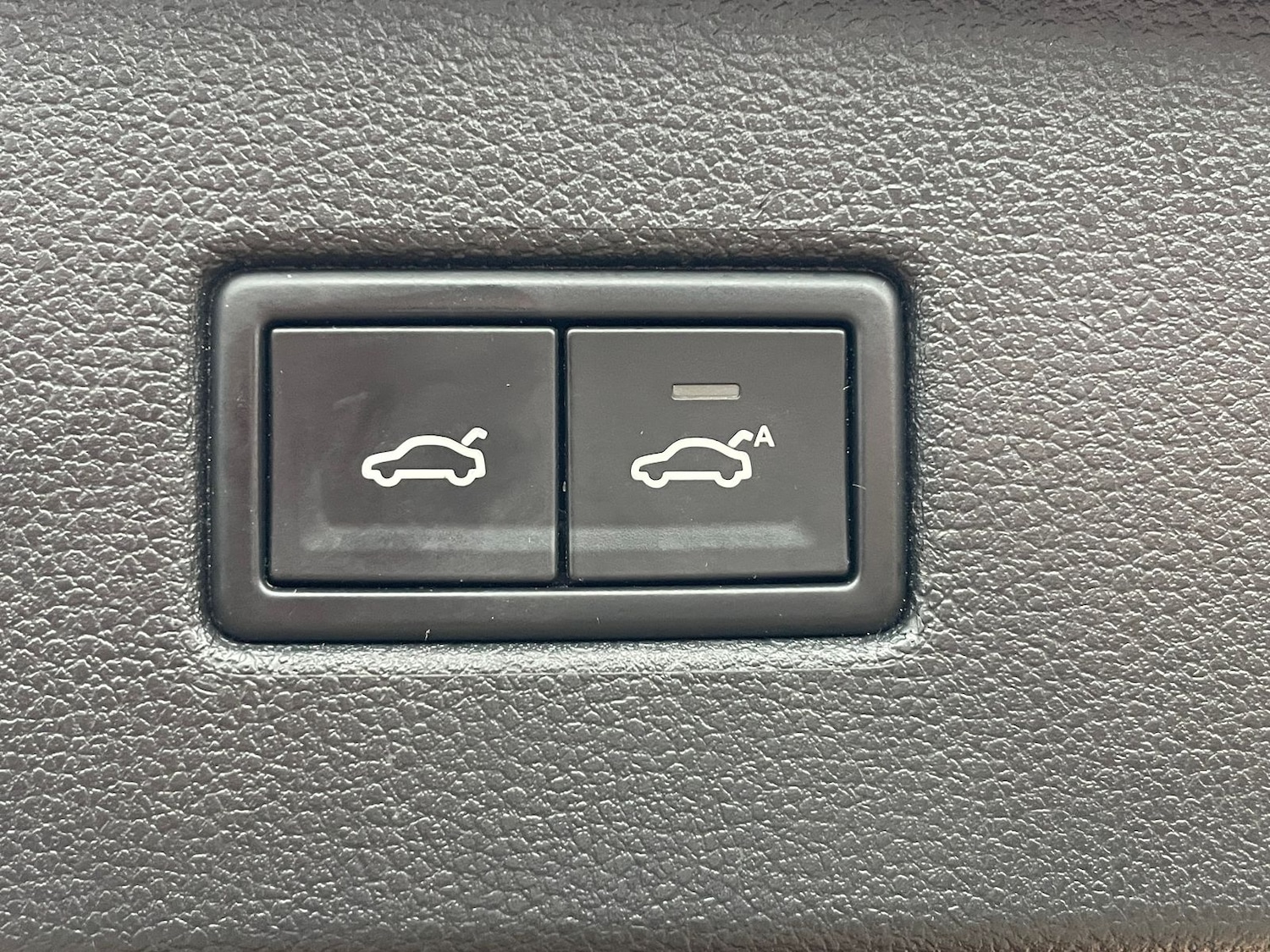 Used Volkswagen Tiguan 2018 for sale - 76543135: Photo 17