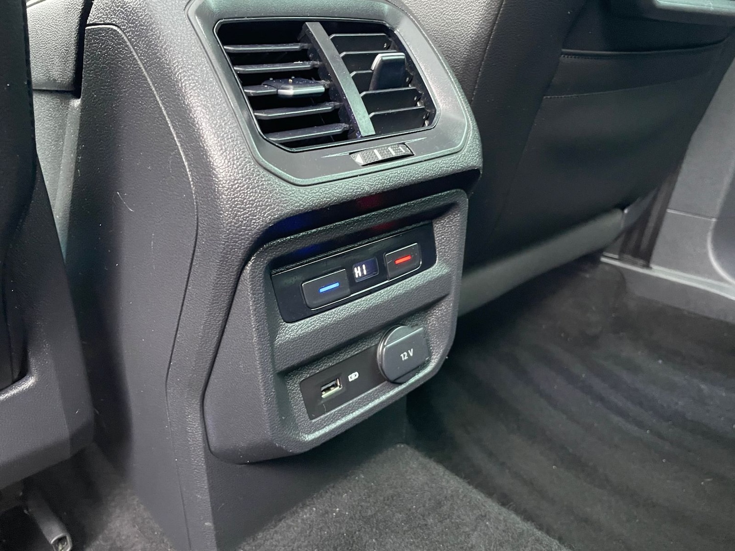 Used Volkswagen Tiguan 2018 for sale - 76543135: Photo 19