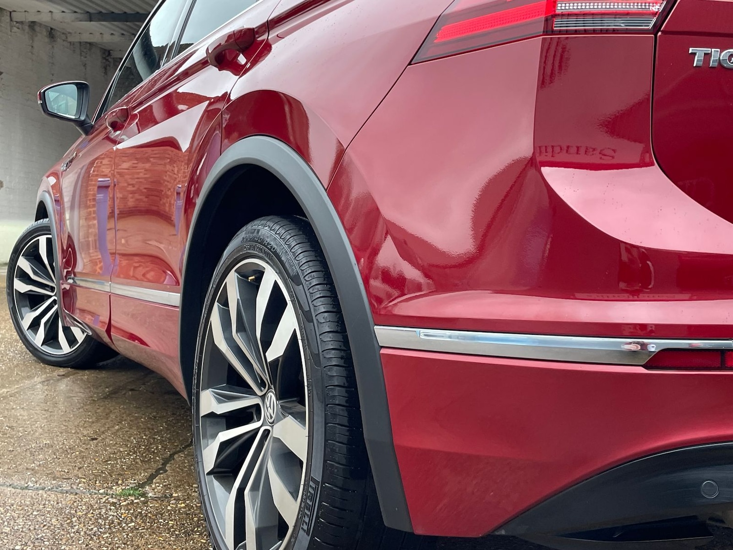 Used Volkswagen Tiguan 2018 for sale - 76543135: Photo 26