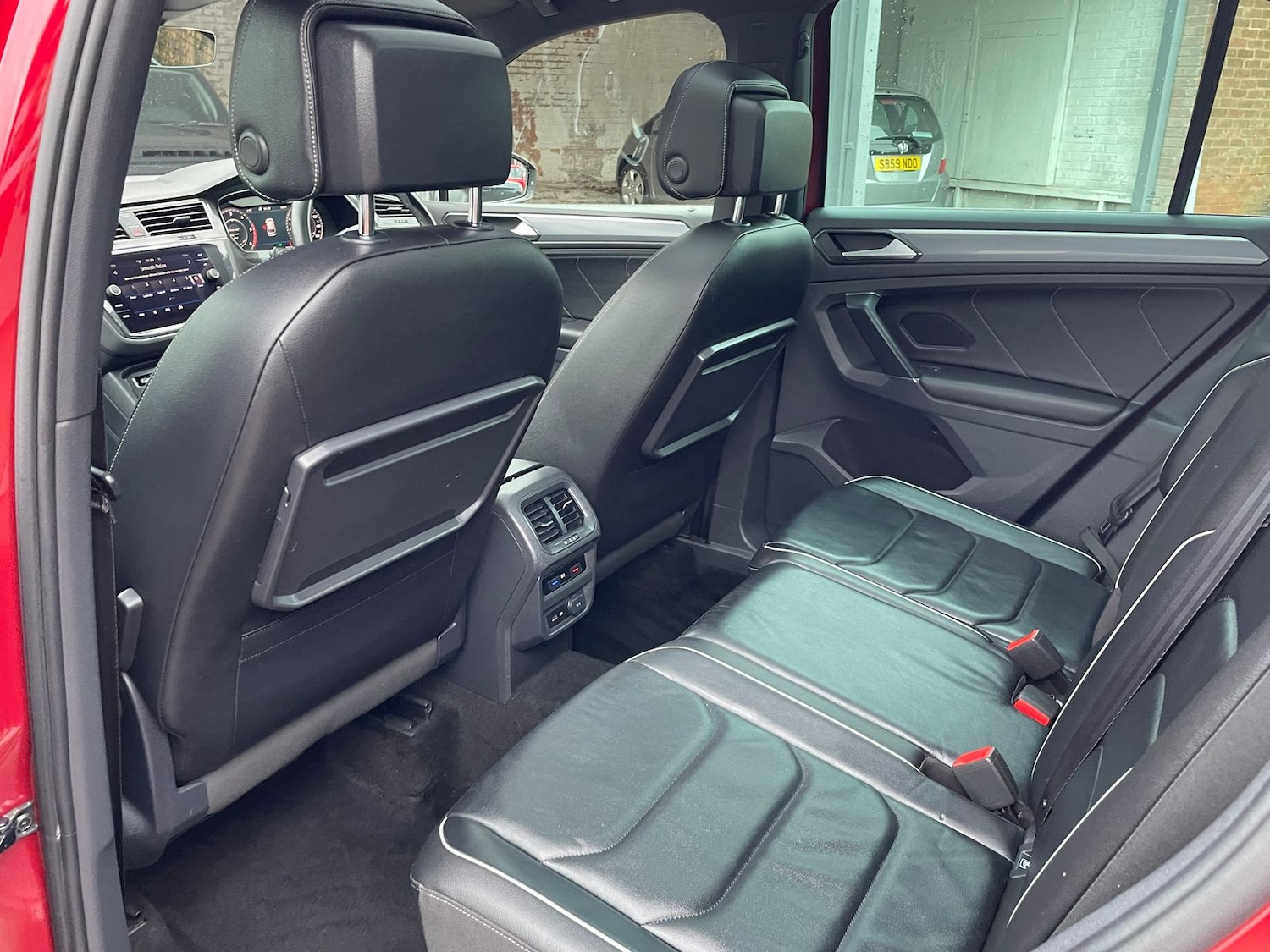 Used Volkswagen Tiguan 2018 for sale - 76543135: Photo 27