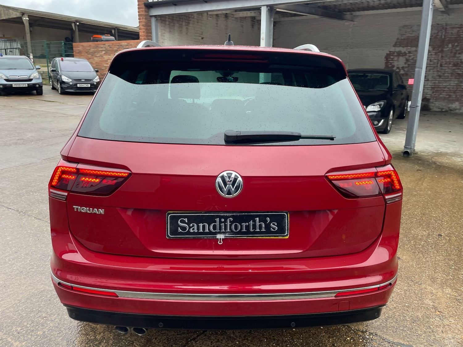 Used Volkswagen Tiguan 2018 for sale - 76543135: Photo 61