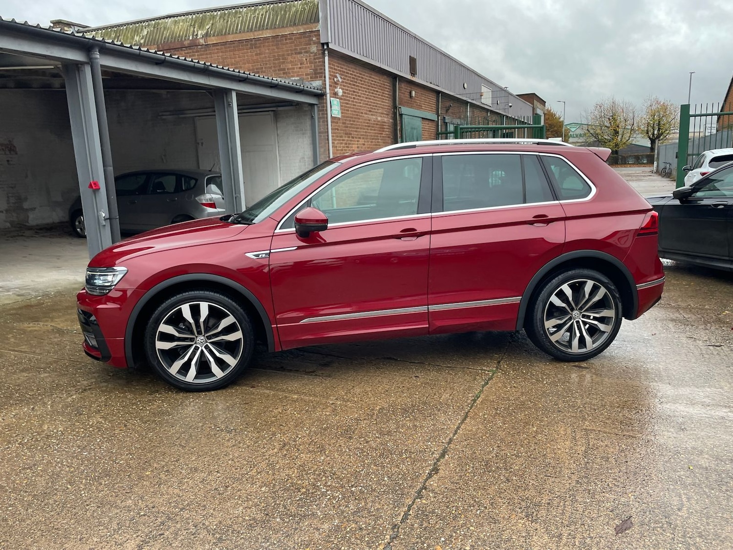 Used Volkswagen Tiguan 2018 for sale - 76543135: Photo 72