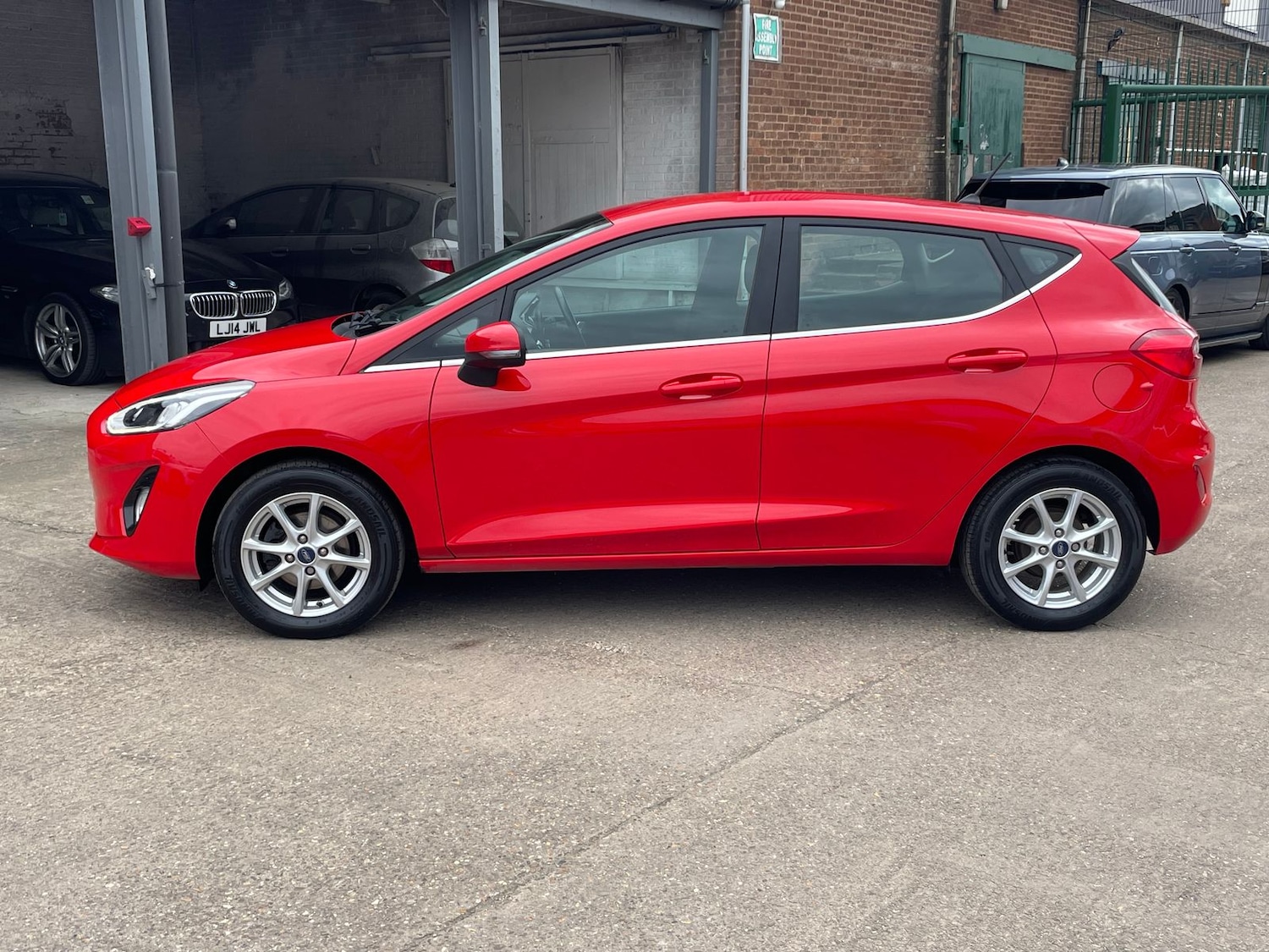 Vehicle 28