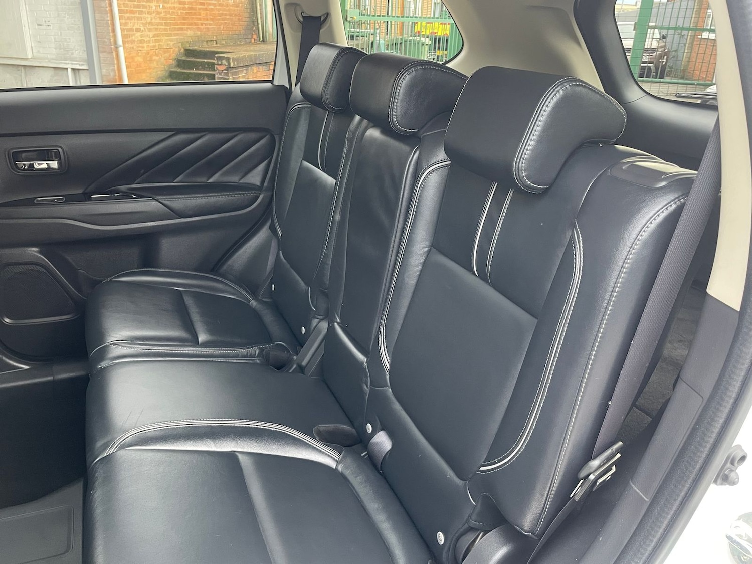 Used Mitsubishi Outlander 2017 for sale - 77169445: Photo 11