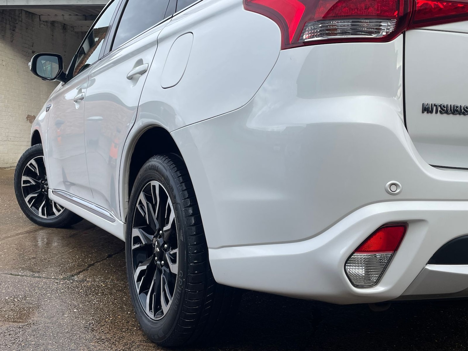 Used Mitsubishi Outlander 2017 for sale - 77169445: Photo 24