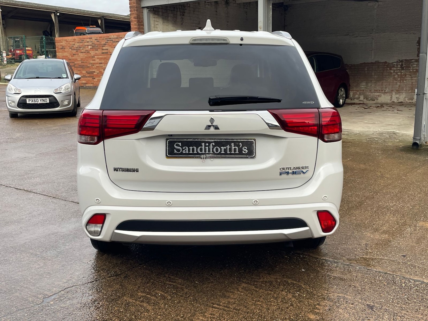 Used Mitsubishi Outlander 2017 for sale - 77169445: Photo 28