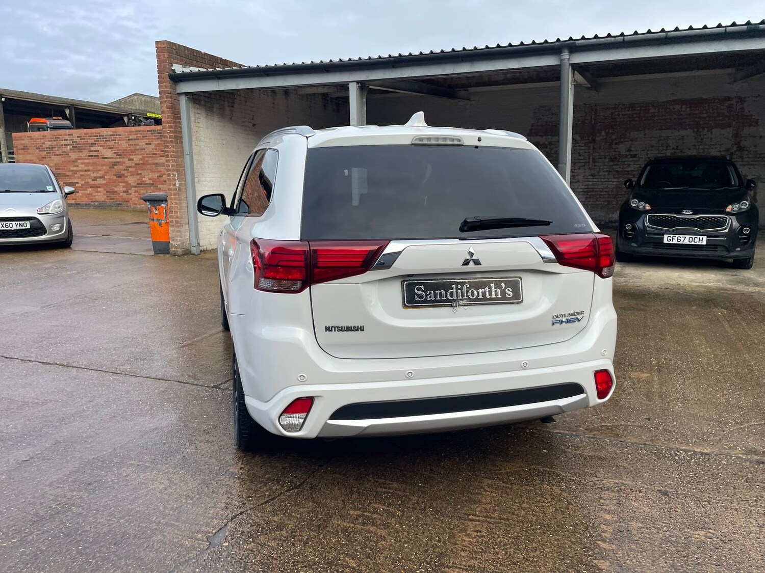 Used Mitsubishi Outlander 2017 for sale - 77169445: Photo 63