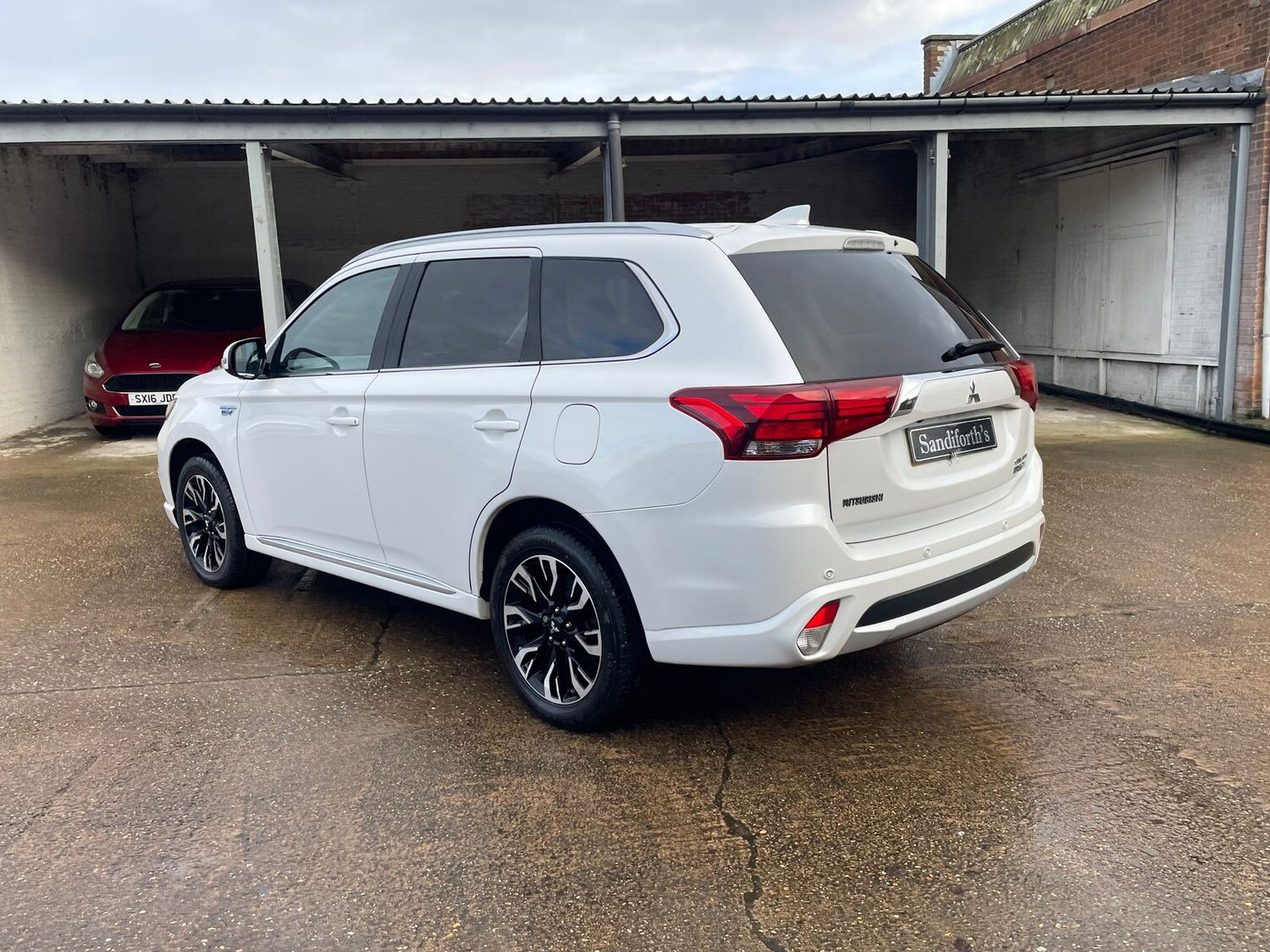 Used Mitsubishi Outlander 2017 for sale - 77169445: Photo 66