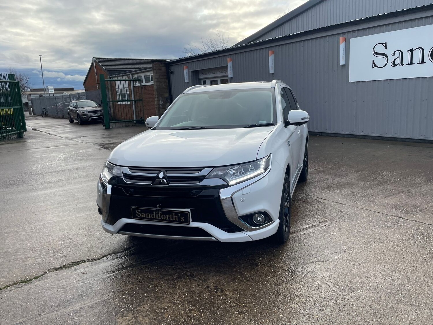Used Mitsubishi Outlander 2017 for sale - 77169445: Photo 82