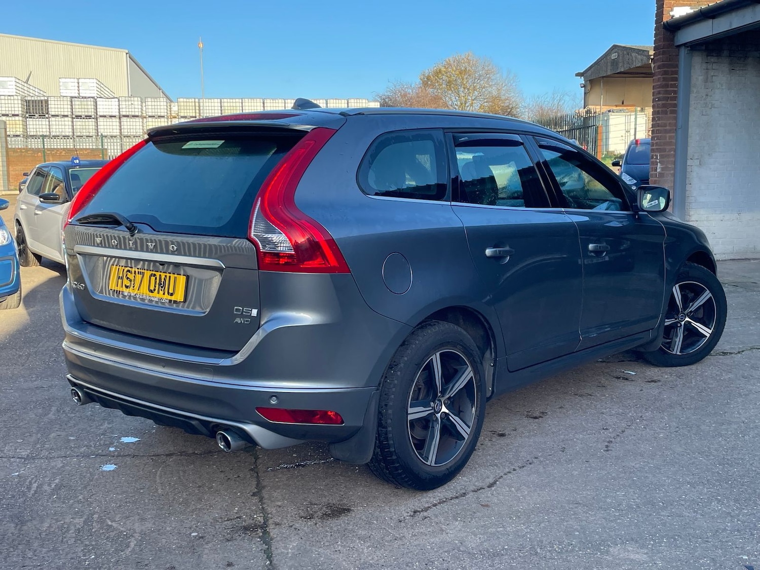 Used Volvo XC60 2017 for sale - 76875097: Photo 5