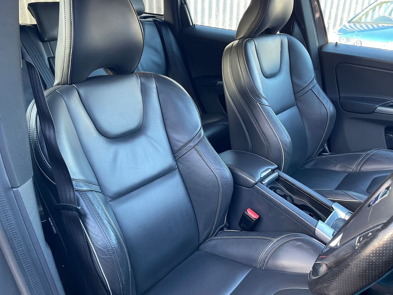 Used Volvo XC60 2017 for sale - 76875097: Photo 6