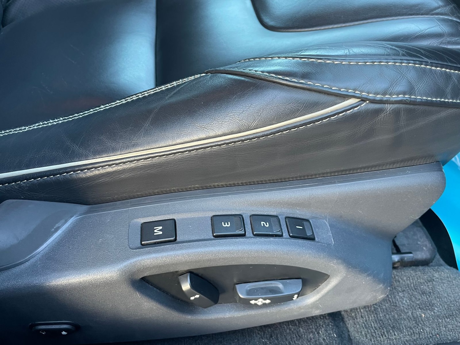 Used Volvo XC60 2017 for sale - 76875097: Photo 8